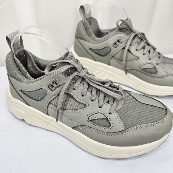 BrandBlack Aura 130 Leather & Mesh Sneaker In Grey Size 8 Vibram Sole main image 9